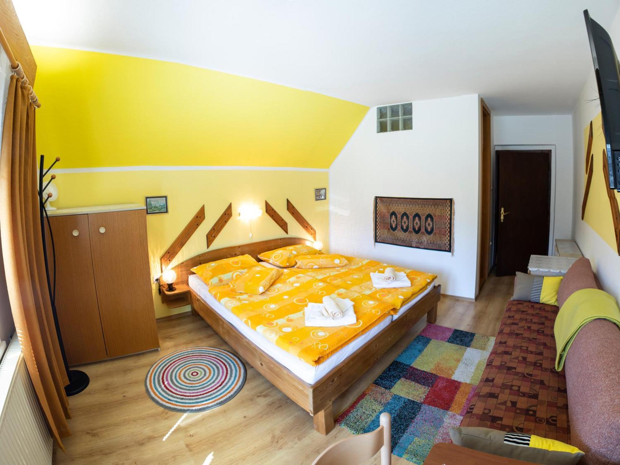 Apartments And Rooms Razen 보히니 외부 사진